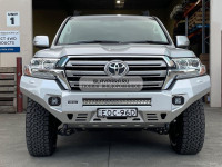 Бампер силовой передний алюминиевый (черный) Rival для Toyota Land Cruiser 200 2015- (без ПТФ) 2D.5719.1-NL