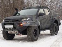 Бампер силовой передний STC Mitsubishi L200 2019+ c защитной дугой, противотуманными фарами и балкой дальнего света