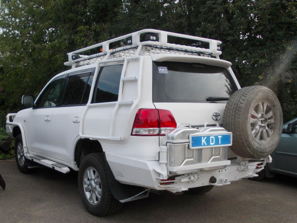 Задний силовой бампер KDT для Toyota Land Cruiser 200