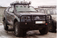 Бампер передний силовой OJeep для Mitsubishi L200 2005-2015 / Pajero Sport 2