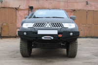 Бампер передний силовой OJeep для Mitsubishi L200 2005-2015 / Pajero Sport 2 + доп. опции